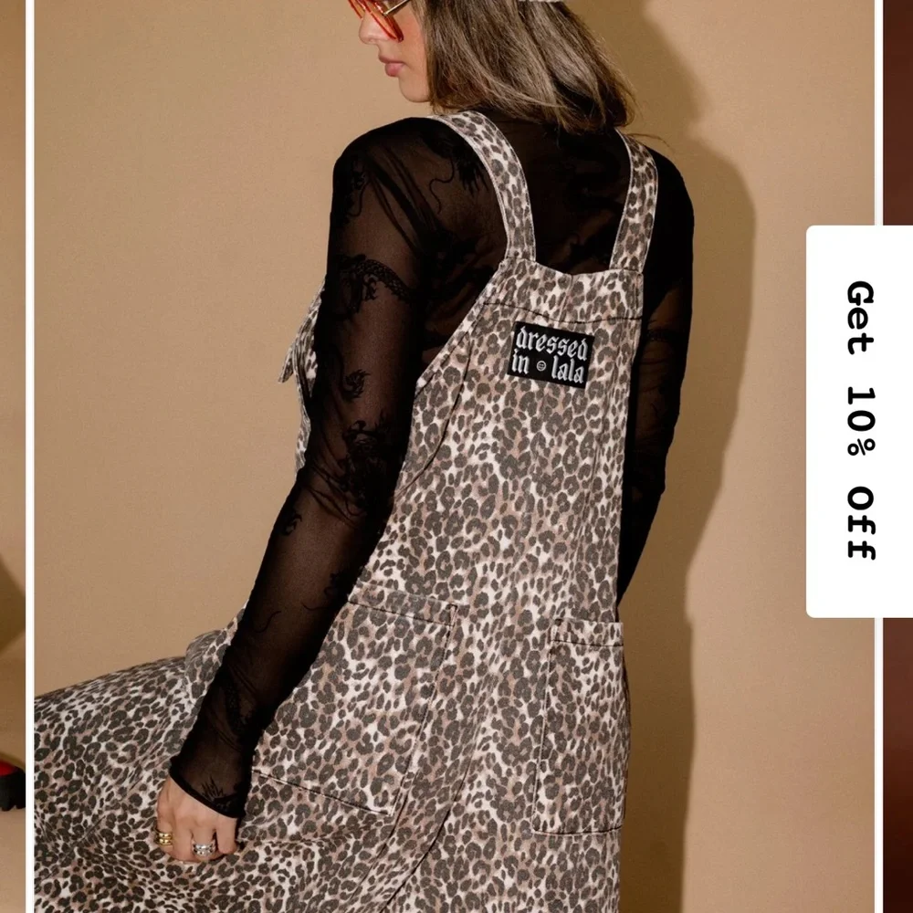 Dressed in LALA Big Feelings Oversized Denim Overalls in Vintage Leopard - Picture 6 of 7